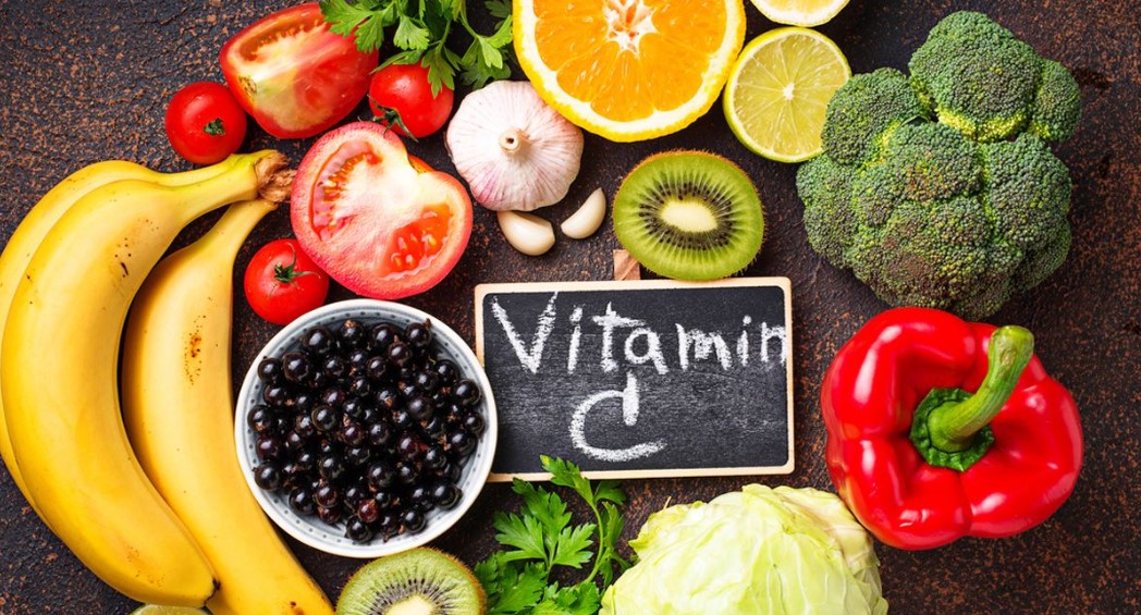 Fuentes alimentarias de vitamina C e ingesta diaria recomendada